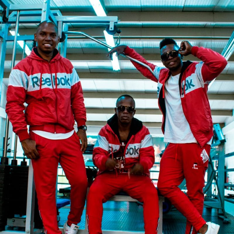 LOS TRAVIESOS — artista musical | Mercado de Artistas