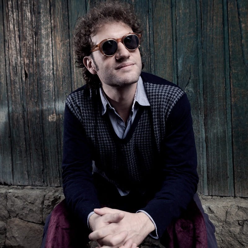 TOÑO RESTREPO — artista musical | Mercado de Artistas